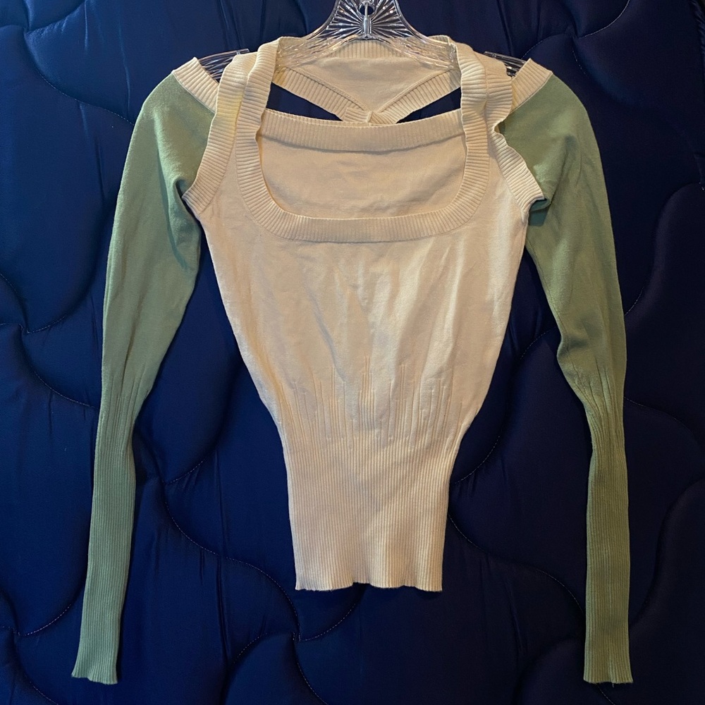 Gimaguas Two-Tone Long Sleeve Knit Top in Cream and Sage Green